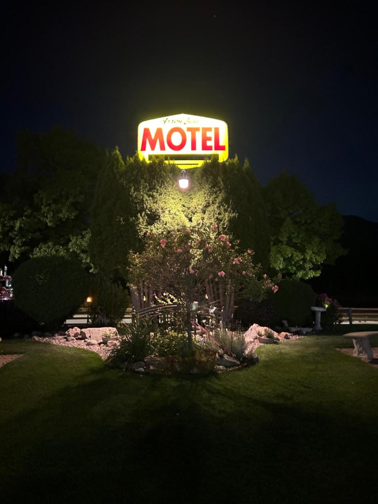 Arrow Lake Motel Fauquier Exterior photo